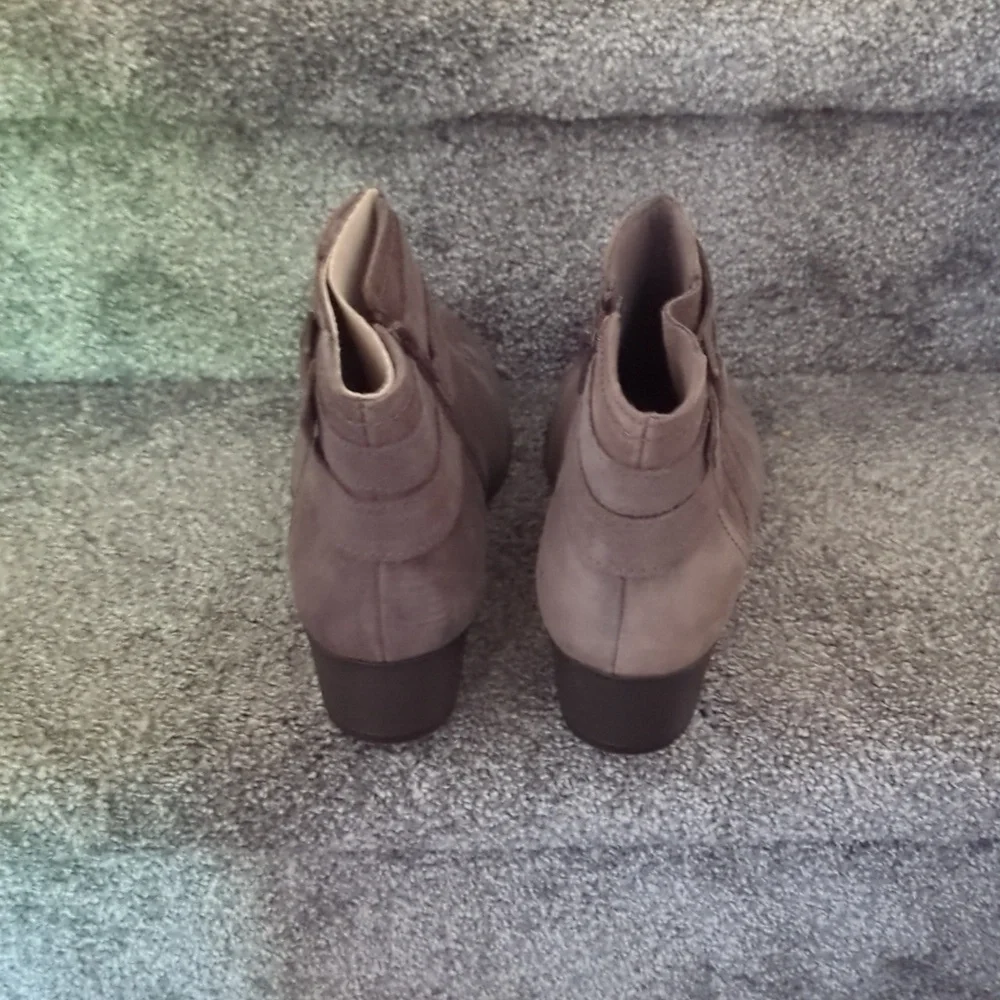 Clark's taupe ankle booties